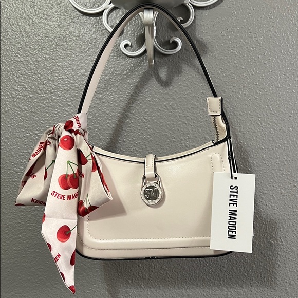 🍒 Steve Madden Broselyn Shoulder bag, Vanilla cream color - Picture 8 of 10
